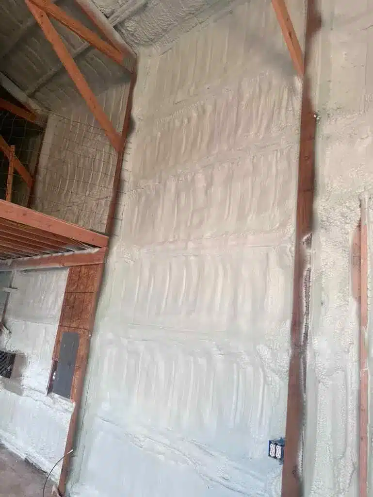 closed-cell-spray-foam-insulatoin